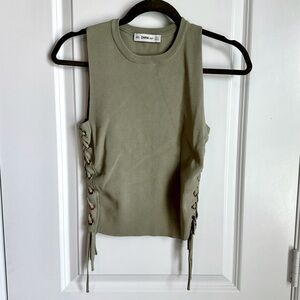 Zara knit sleeveless light green top size small